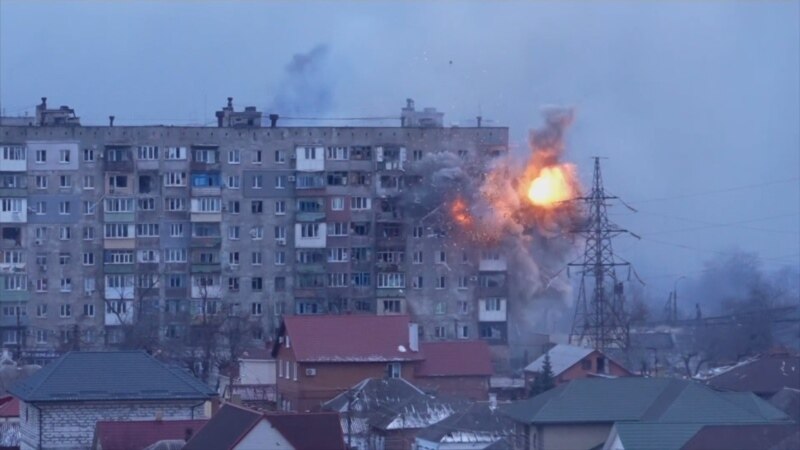 Девет загинати во рускиот воздушен напад врз украинска база во близина на границата со Полска