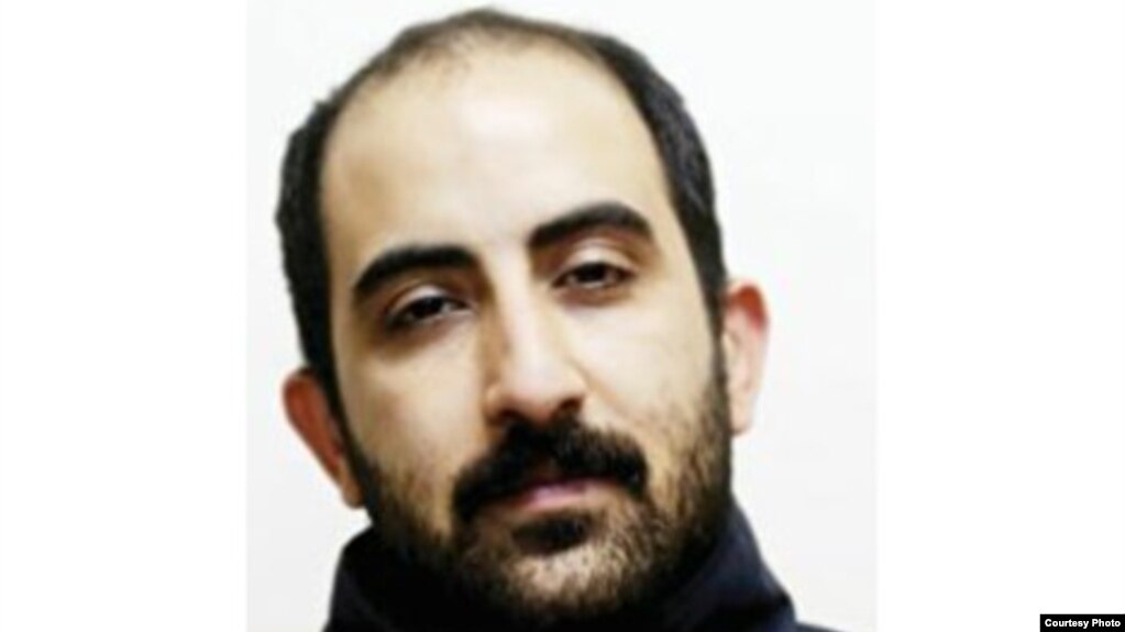 امیرعباس آزرم‌وند، روزنامه‌نگار و فعال مدنی 