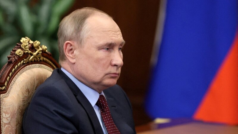 Rusia me notë proteste ndaj SHBA-së për cilësimin e Putinit si “kriminel lufte”