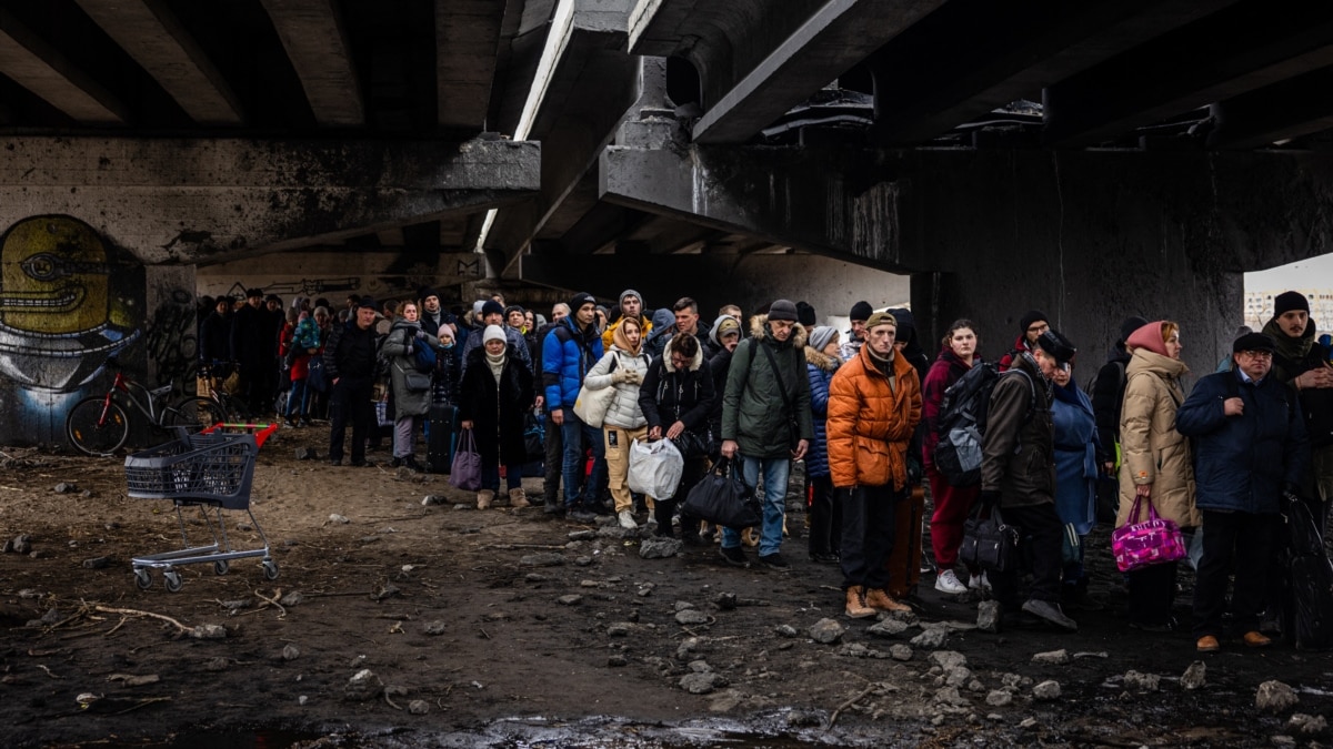 Русия и Украйна се договориха за 12-часови хуманитарни коридори за