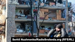 Ракетний удар по Києву: руйнування у Подільському районі столиці (фотогалерея)