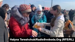 یک ایستگاه کمک به پناهجویان در مرز اوکراین و لهستان