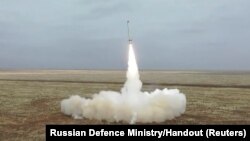 За даними ОВА, російські ракети знищили транспортне підприємство. Ілюстративне фото 