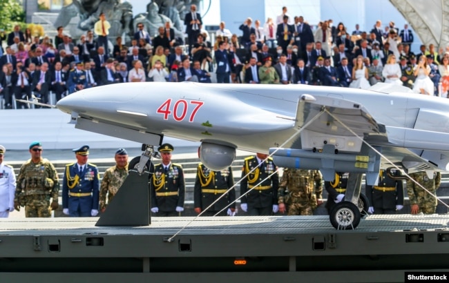 Безпілотник Bayraktar під час військового параду в День Незалежності України. Київ, 24 серпня 2021 року