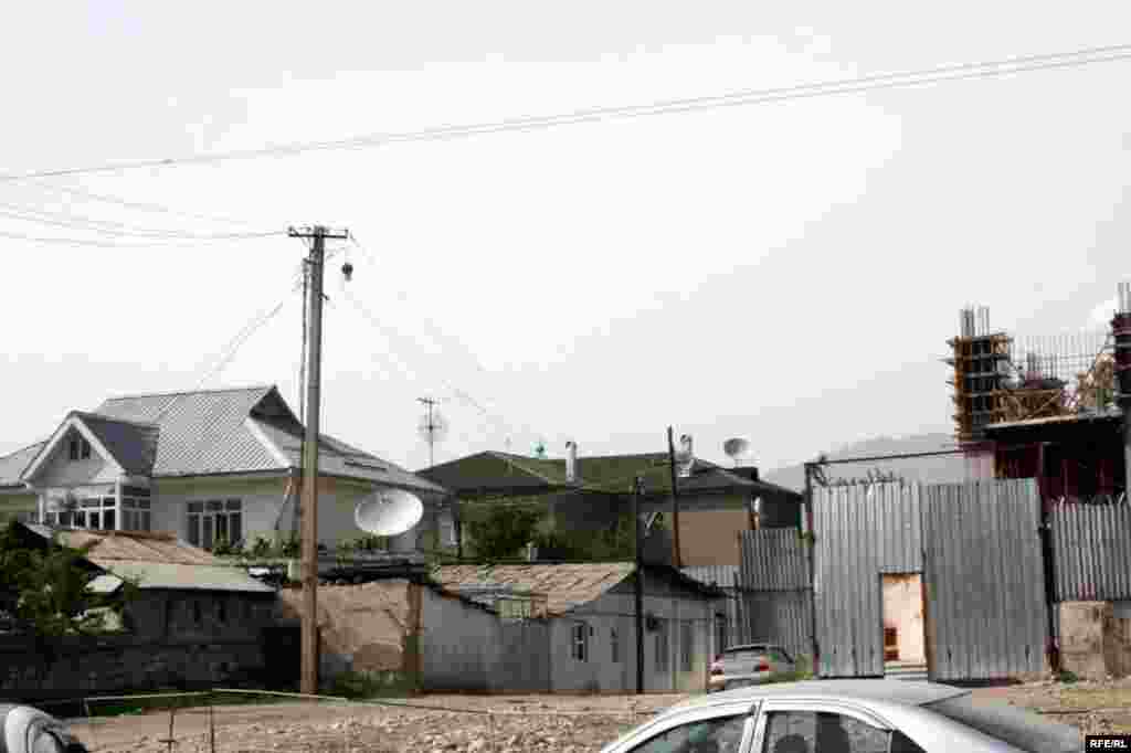 Бомпӯшиҳои рангини Душанбе #83