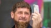 Фонд Ахмата Кадырова подарил побывавшим в Чечне детям из Донбасса дорогие айфоны
