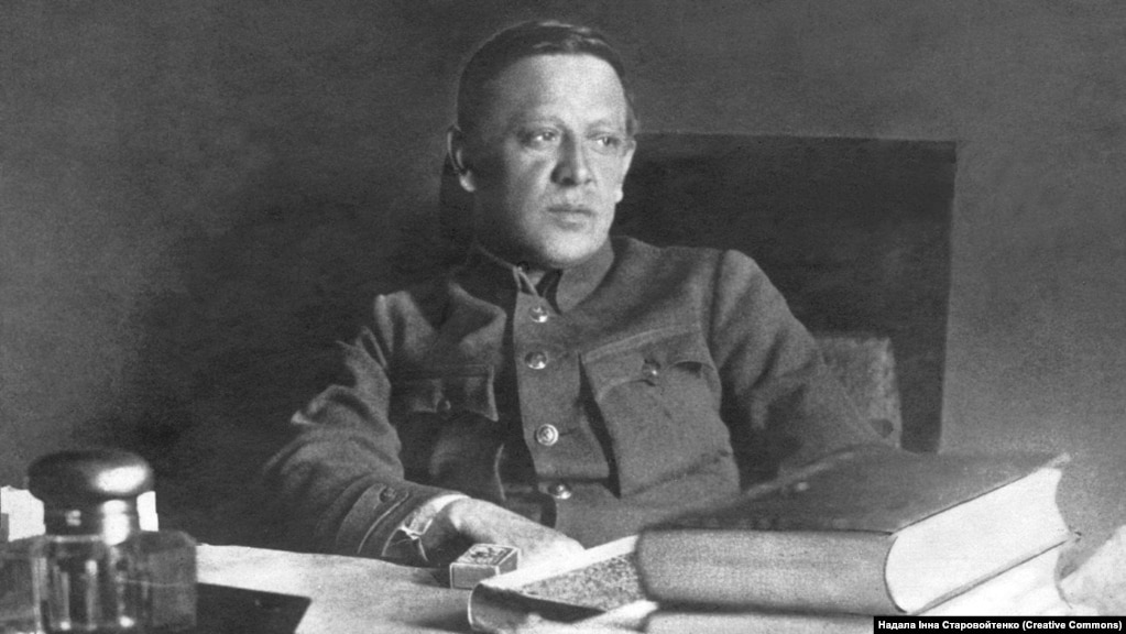 Ще за життя і особливо після трагічної загибелі Симона Петлюру Москва заповзято таврувала і боролася з «петлюрівщиною», як називали навіть скромні прояви українського патріотизму