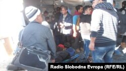 Архивска фотографија - Мигранти на македонско - српската граница. 