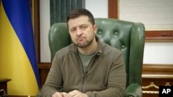 Volodimit Zelenski vorbind într-o înregistrare difuzată în zorii zilei de 12 martie. 