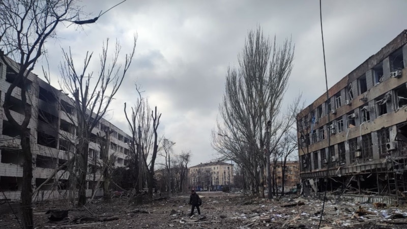 Ukraina: Rusia bombardon një xhami që​ strehonte 80 persona
