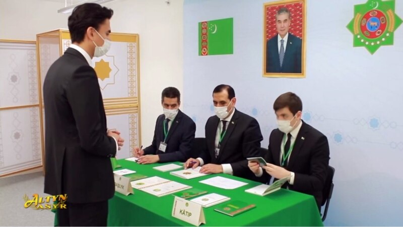 ‘Umumy saýlaw biperwaýlygynyň’ arasynda, Türkmenistan parlament saýlawlaryna barýar