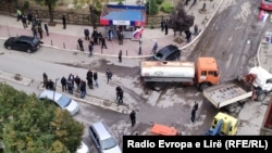 Protesta në veri kundër aksionit policor 