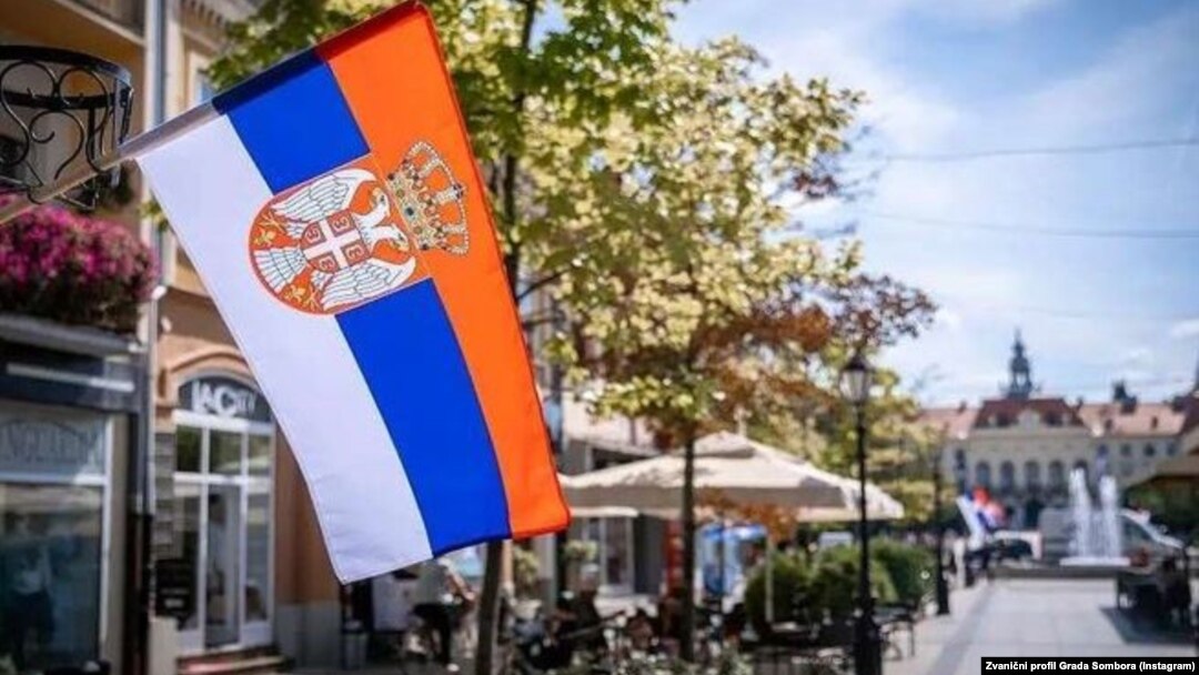 Тензиите се големи во Сомбор, откако локален жител беше цел на екстремно десничарската екстремистичка група, бидејќи го отвори својот хостел за мигранти. (фотографија од датотека)