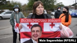 Сторонники третьего президента Грузии убеждены, что все дела против Михаила Саакашвили политизированы