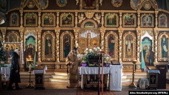 Праздничное богослужение в Кафедральном соборе святых равноапостольных князя Владимира и Ольги в Симферополе