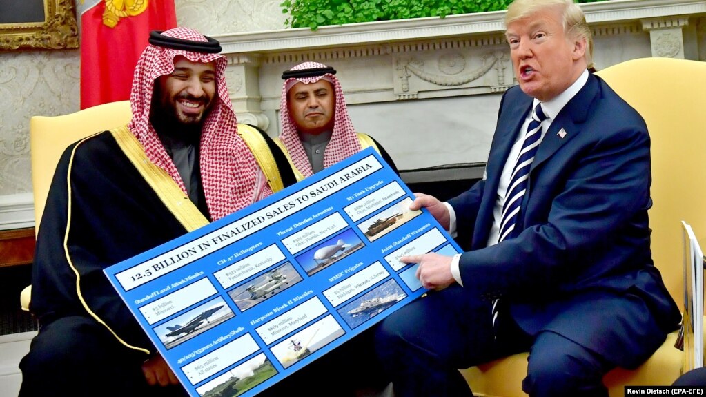 دونالد ترامپ، رئیس جمهور آمریکا (سمت راست) و محمد بن سلمان، ‌ولیعهد سعودی