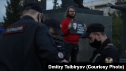 Дмитрий Цибирёв на пикете в поддержку Алексея Навального