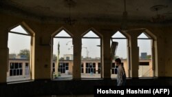 آرشیف، یک حمله انتحاری در یک مسجد در کندز