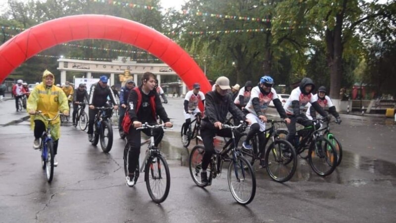 Бишкекте жөө күлүктөрдүн, Жалал-Абадда велосипедчендердин марафону өттү