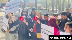 21 жовтня група з 20 жінок вийшла на вулиці Кабула, щоб захистити свої права
