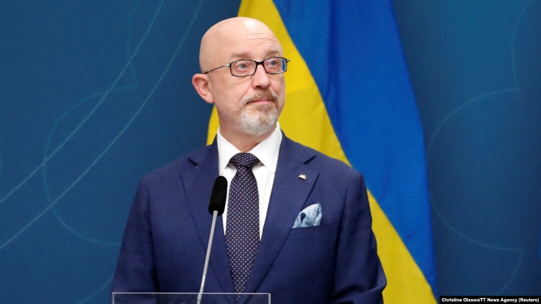 При цьому голова Міноборони додав, що українська армія готова до будь-якого розвитку подій щодо оборони