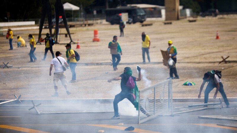 Pasojat e sulmit ndaj institucioneve në Brazil