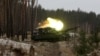 Український танк «працює» по позиціям армії РФ поблизу Серебрянського лісництва на Луганщині