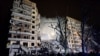 «Знайдемо всіх причетних»: Зеленський про обстріл будинку у Дніпрі, де кількість постраждалих зросла