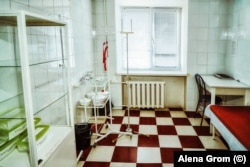 O cameră din interiorul spitalului Borodeanka
