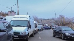 «Այստեղ կմնանք, մինչև ճանապարհը բացեն». Գորիս-Ստեփանակերտ մայրուղին շարունակում է փակ մնալ 