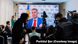 Liderul Partidului Șor, Ilan Șor, la o conferință de presă susținută de la distanță, decembrie 2022.