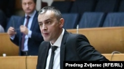 Darko Babalj, poslanik iz opozicione Srpske Demokratske Stranke (SDS)