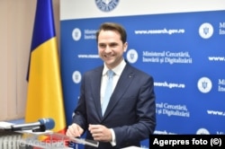 Sebastian Burduja în 2022, când era ministrul Cercetării, Inovării și Digitalizării.