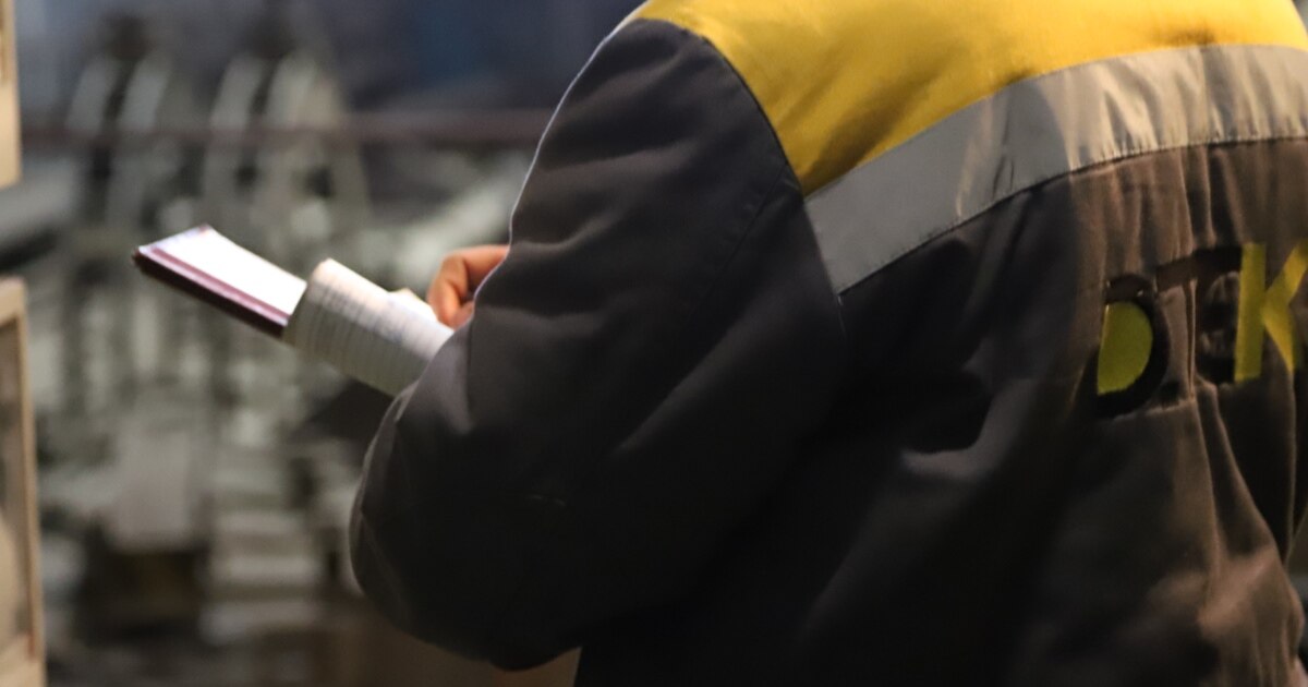 Дрон росії вдарив по автомобілю енергетиків ДТЕК на Дніпропетровщині