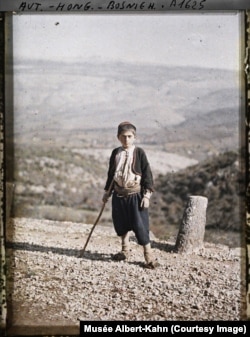 Маленький пастух из числа католиков на юге Боснии и Герцеговины, 1912 год