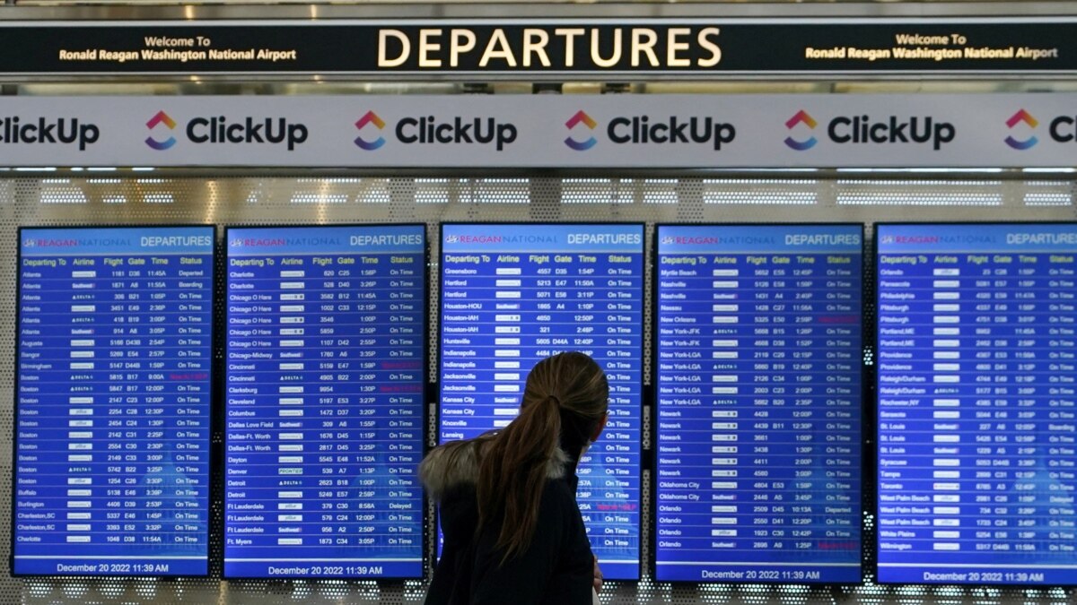 У США авіакомпанії скасували 5700 рейсів через негоду