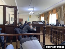 Суд в Атырау рассматривает дела 27 человек, обвиняемых в связи с Январскими событиями, 27 декабря 2022 года