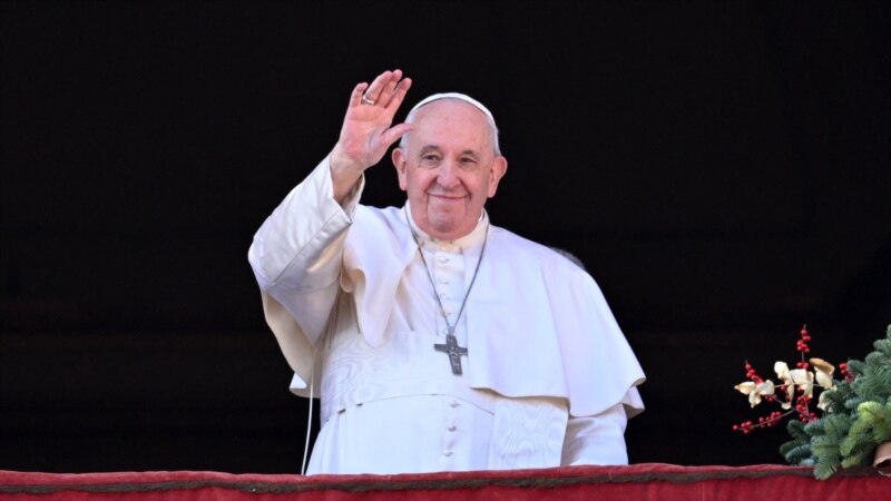 Papa Franja pozvao na prekid rata u Ukrajini