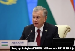 Un deputat de rang înalt a declarat că revizuirea constituției îi va permite președintelui uzbec Șavkat Mirziioev să își reseteze numărul de mandate și să candideze pentru un al treilea mandat consecutiv.