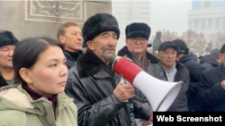 People gather to remember the victims of the unrest the year before in Almaty on January 5.