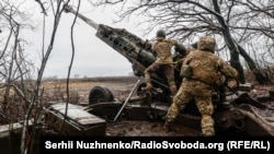 Украинские военные активно применяют 155-миллиметровую гаубицу М777, переданную украинской армии США в рамках оборонной помощи