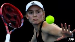 Қазақстандық теннисші Елена Рыбакина Australian Open жарысында. 16 қаңтар 2023 жыл. 