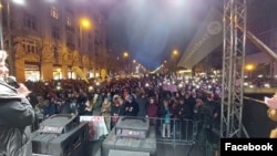 Teachers protest in Budapest in December 2022.