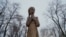 A statue commemorating the Holodomor famine in central Kyiv. (file photo)
