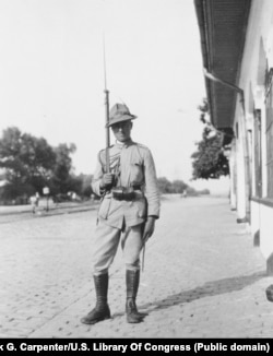 A Romanian soldier. The bayonet is unusually long in this army.