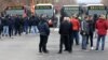 Приватните превозници од јавниот автобуски превоз во Скопје ја блокираа раскрсницата кај Мавровка поради долгови од ЈСП, 28.11.2022