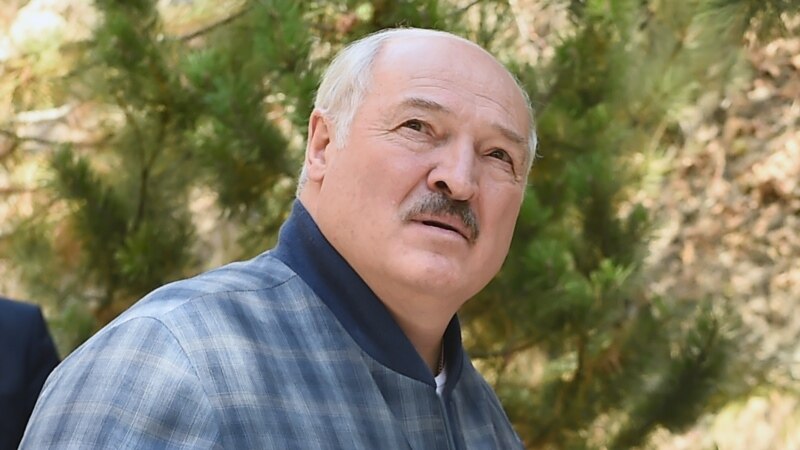 Лукашенко дар Сенат барои худ 