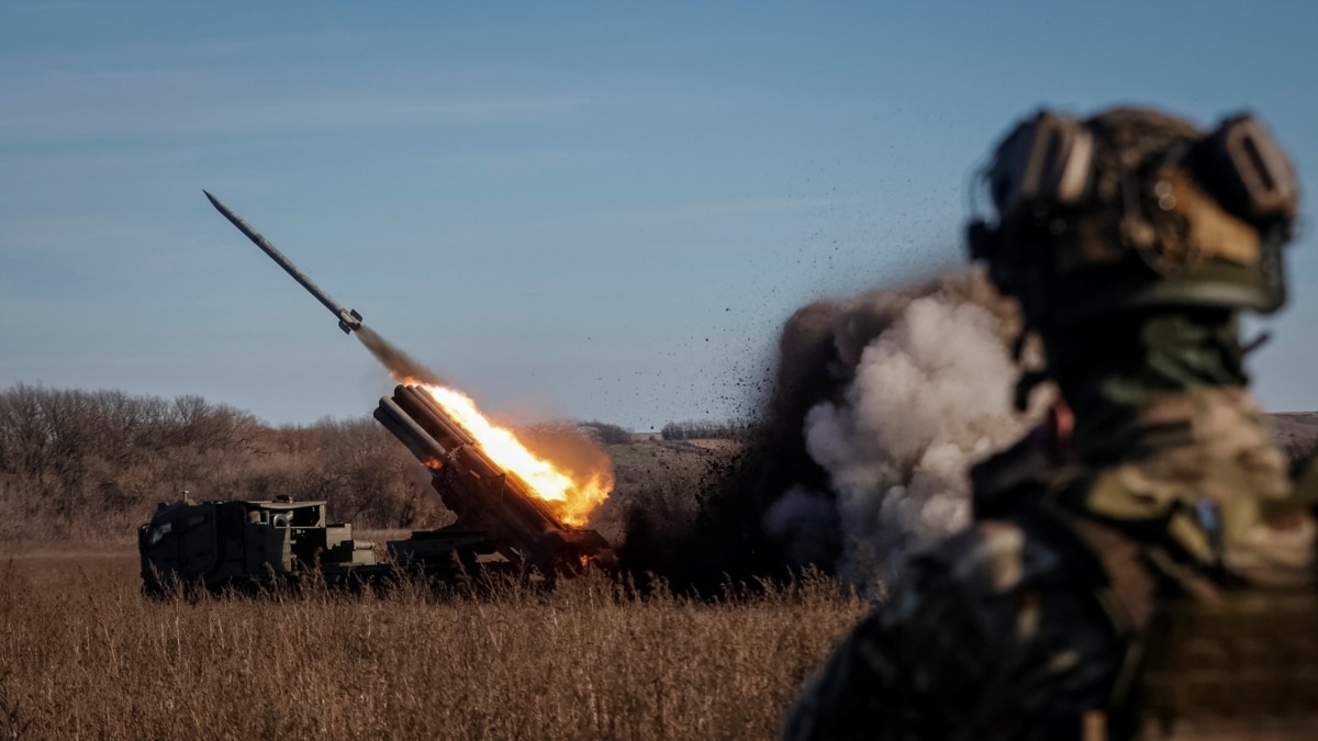 Украинските сили водят боеве в източния район на Донецка област,