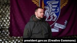 Голова Донецької обласної військової адміністрації Павло Кириленко наголосив, що залишатися на Донеччині небезпечно, бо обстріли відбуваються щодня