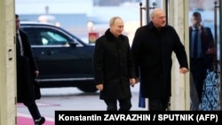 Путін та Лукашенко під час зустрічі у Мінську 19 грудня 2022 року